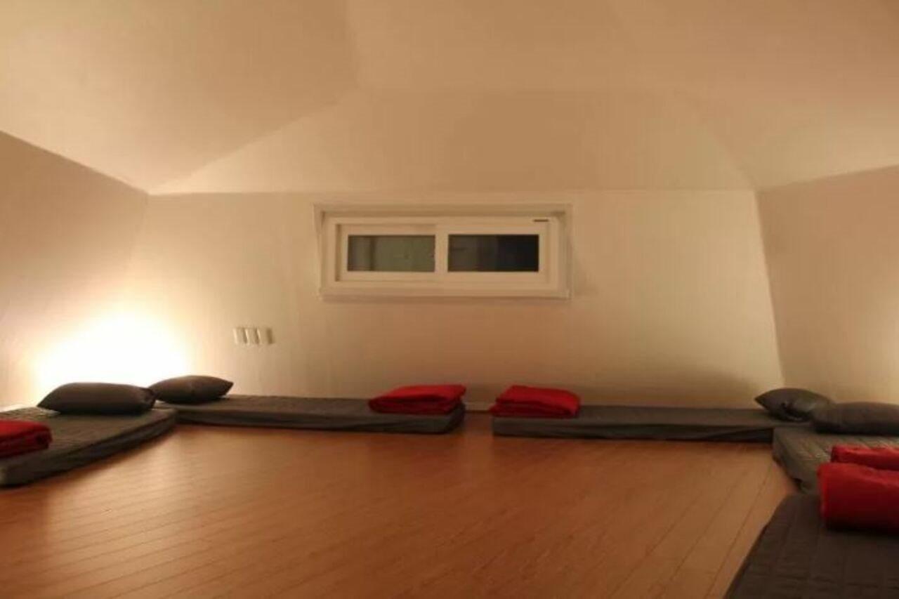 B My Guesthouse Сеул Екстериор снимка